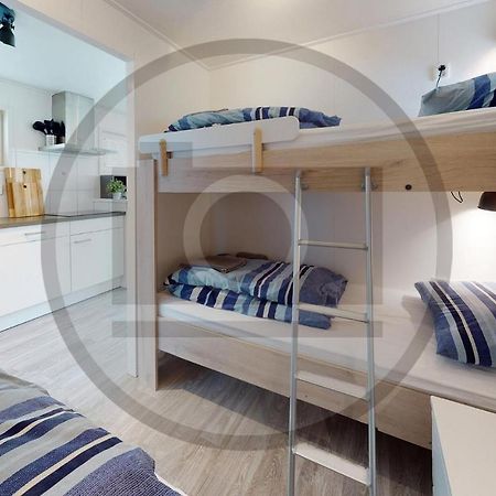 Stunning Ship In Aalsmeer With Kitchen Eksteriør bilde