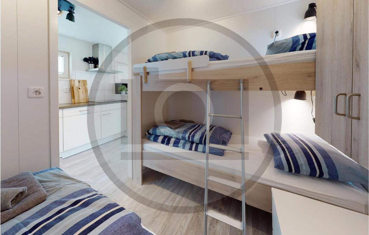 Stunning Ship In Aalsmeer With Kitchen Eksteriør bilde
